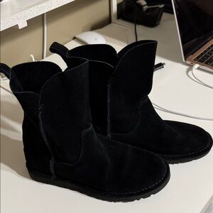 UGG Black Suede Ankle Boots Size 7